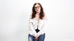 HowWomenOrgasm - Leana Lovings