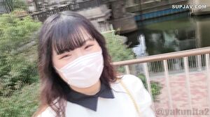 A lady college student who tries to buzz with a back gi