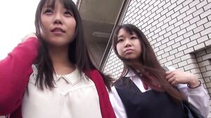 GODR-1132 Mother-Daughter Pick-Ups A Mother Who Was Exc