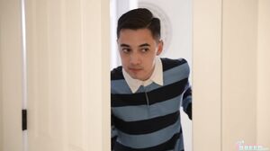 Xochi Moon - Stepmom Has Two Creampies For Lunch