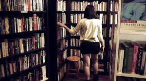 GirlsOutWest - Avalon Marina After Hours