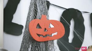 Margo Von Teese - Witch Analyzed by BF on Halloween