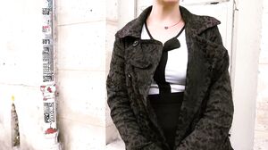 Double penetration to help her get over her breakup