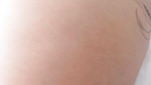 GhomeStory - A courier from a sex shop demonstrated how