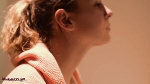 AliceKellyXXX - Amazing Erotic Bath Masturbation Alice