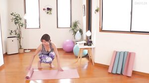 DLDSS-241 When the big-breasted instructor can’t resist