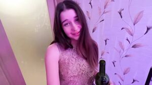 Jolie Butt - Fucked a model after a party. She sucked a