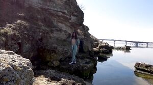 Lilys_memories - Risky public sex on the rocks