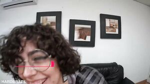 Ariane Kimiko & Cat White - Casal Faz Faz Menagem E Met