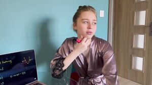 Zxlecya - Stepsister started seducing while parents wer