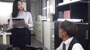 FSDSS-668 A happy newlywed subordinate is trapped and f