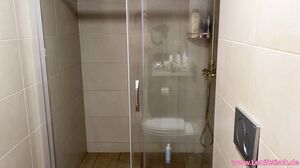 LeniFetisch - Deutsches Camgirl Lenifetisch besorgt es