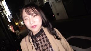 HONB-340 A Lounge Lady Has Intense Sex With A Customer