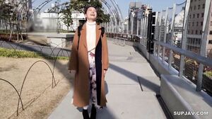 Too cute huge breasts / affair wife Mayu 28 years old