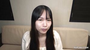 A nursery teacher with a plump body that looks like it’