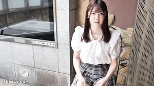 Beautiful girl x natural light x full size single lens