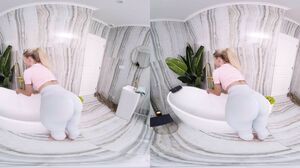 Isabelle Deltore - Bath After The Workout