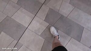 Virgin, 18 years old A woman who is extremely valuable,