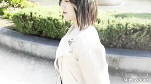 Slender lounge lady in Roppongi. Immediately removes th