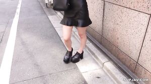 Erotic body specialized in sperm extraction! Hip swingi