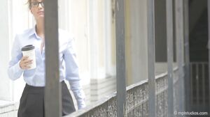 MPLStudios - Cara Mell 5