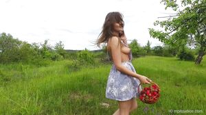 MPLStudios - Kaitlin an Early Summer