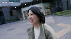 Hairy/Serious Serious sex with a girl around 30 years o