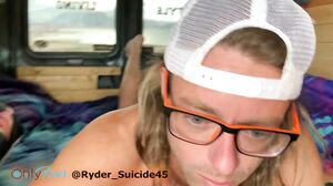 SparksGoWild - Breakfast and Head Threesome while Campi