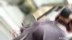 Does anyone remember this big-breasted lewd girl?