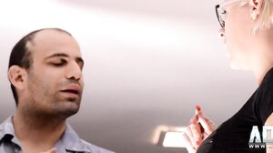 Alyson Queen - Etudiant Pervers Qc