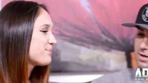 Leena Rey - Baise Une Jeune De 18 Ans