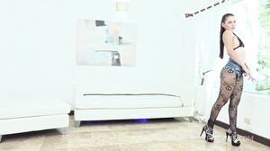 2 monster cocks break MICHELLE ANDERSON's ass again. DAP. 3 on 1 Pissing. LTP387