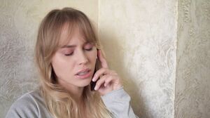 MariMoore - Min Stepsister Blev Kneppet Og Fyldt Med Sperm Efter at Have Tabt Et Brætspil-Marimoore