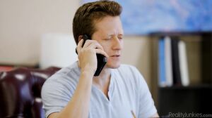 RealityJunkies - Skylar Snow Stacked Sitter