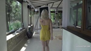 Zazie Skymm - Pov Anal Blonde