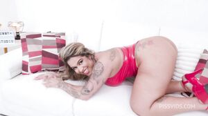 Hot slut Victoria Diaz 5 on 1 gangbang with DAP, TP TAP & a lot of piss drinking in HD