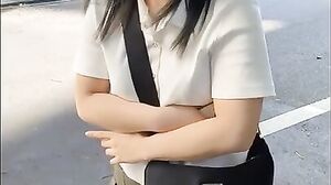 My life ended with a video shoot before I graduated from Koko! Misa-chan, who breaks school rules and earns money as an encoder, is humiliated by a piledriver.