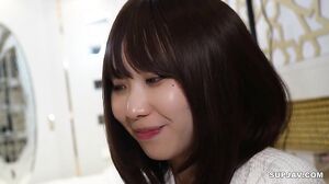 Amateur feeling is the strongest! First gonzo experience for one person with experience. The freshness is intense. A large amount of my sperm is injected into her very beautiful pussy. I also gave her my first cleaning blowjob!