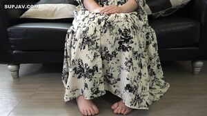 Face showing “Natsuki 23 years old” A super big dick is skewered and inserted raw into the wide-eyed blonde minimum *! Massive creampie! !