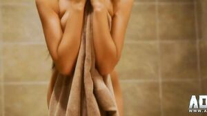 Ashley Dark - Ashley Dark Sous La Douche
