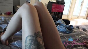 Mi Ha Doan - Aquarium - 2 of 2 - Anal in 4K