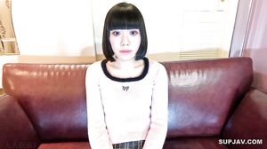 Observe the slender body of Mika with glossy black hair, insert cat ear cosplay, spread it and suck it. Insertion 3 times Creampie 2 times