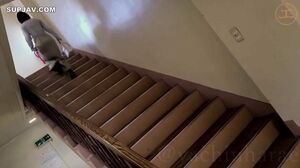 If you stir the hole of De M’s petite wife, it will no longer be painful but blissful.