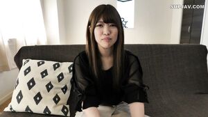 An attractive beauty from Hakata. The first experience where an s-class amateur who coexists with neatness and indecentness is surrounded by multiple hungry giants. Uncut footage of 4 mouth shots + 2 vaginal cum shots * The review privilege is 4K high qua