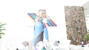 Larissa Leite - P.Sluts Volume 13, Gets Nasty Ttreatment by 4 Big Cocks and Drinking