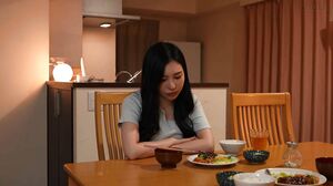 DLDSS-310 Yuko Ono, a frustrated wife who seduces the virgin living next door and fucks his cock in cowgirl position