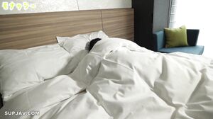 Pajamas de Ojama ♥ 18-year-old real teen girl ♥ The hand man of the up angle is erotic and full view ♥ The gasping voice is very cute and I feel like I’m crazy