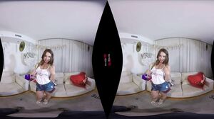 Taylor Sands Celebrates VR