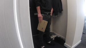 Sex_Associates - Recently divorced mom flashes her body, seduces and fucks delivery guy. She let him cum inside