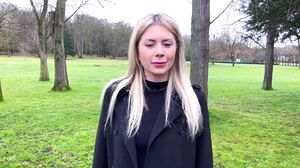 JacquieEtMichelTV - Georgia 28 Years Old Hairdresser In Thionville